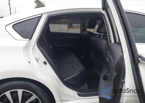 2018 Nissan Altima 2.5 Sl z USA, uszkodzony, nr VIN 1N4AL3AP0JC241345